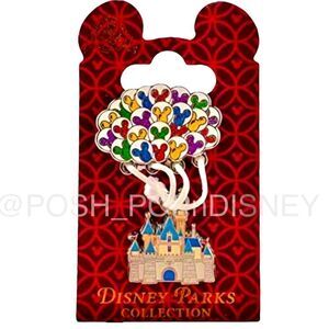 DISNEY Pin - DLR - Sleeping Beauty Castle Lifted by Balloons 🎈